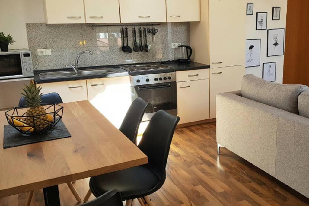- Lebendig Und Voller Geschichte Apartment Kempten